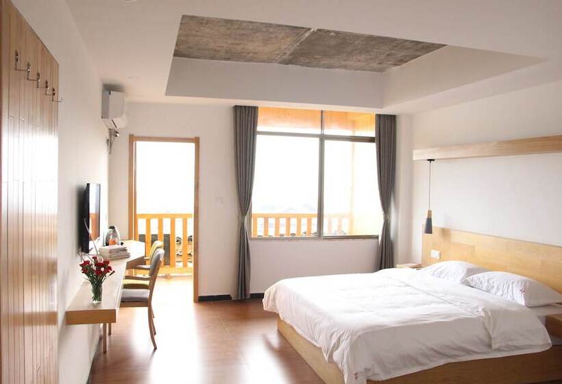 Albergue Travelling With Hotel Long Ji Ping An