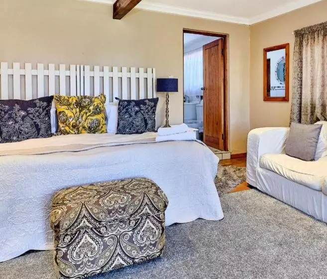 ベッドアンドブレックファースト Midrand Wild Goose Guest House & Conferencing Venue