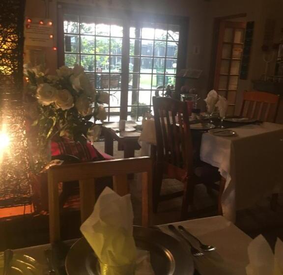 ベッドアンドブレックファースト Midrand Wild Goose Guest House & Conferencing Venue
