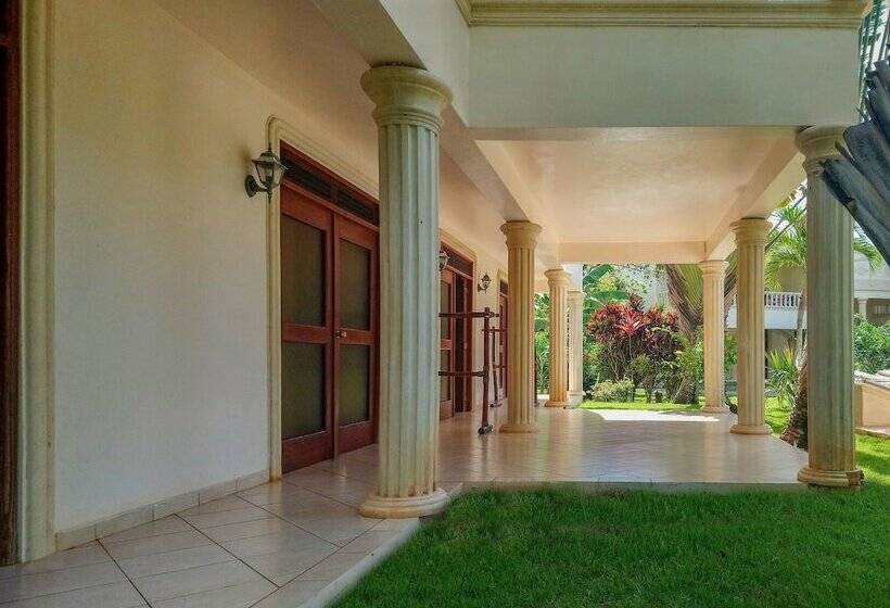 تختخواب و صبحانه Villa La Plantacion