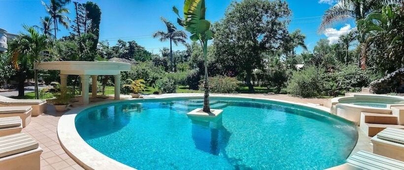 تختخواب و صبحانه Villa La Plantacion