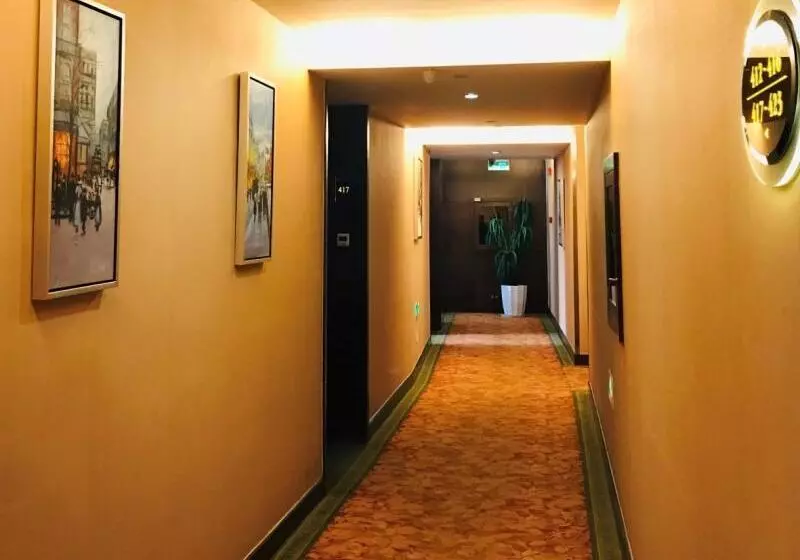 Hotelli Greentree Inn Jiangsu Nantong Qidong Middle Heping Road Business