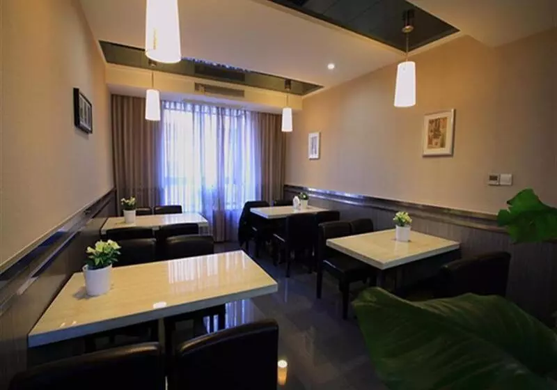 Hotelli Greentree Inn Jiangsu Nantong Qidong Middle Heping Road Business