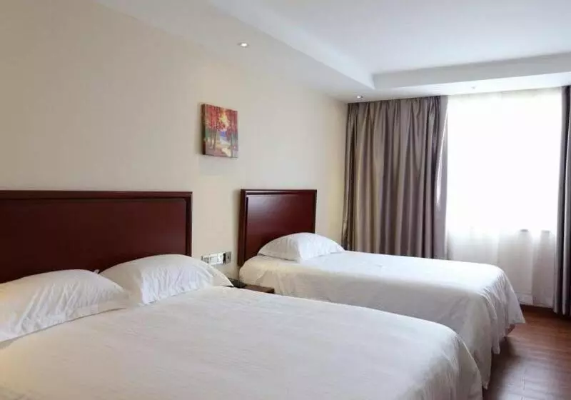 Hotelli Greentree Inn Jiangxi Shangrao Wuyuan Bus Station Tang Village Express