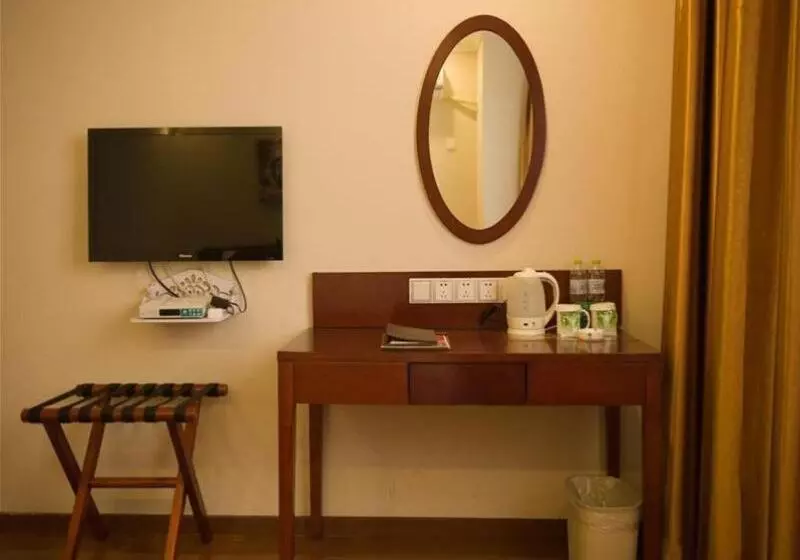 Hotelli Greentree Inn Zibo Liuquan Road Walmart Square Express