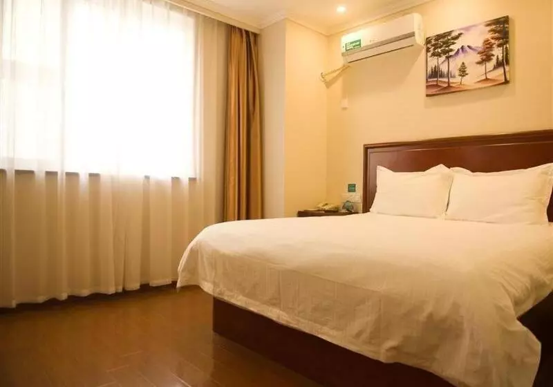Hotelli Greentree Inn Zibo Liuquan Road Walmart Square Express