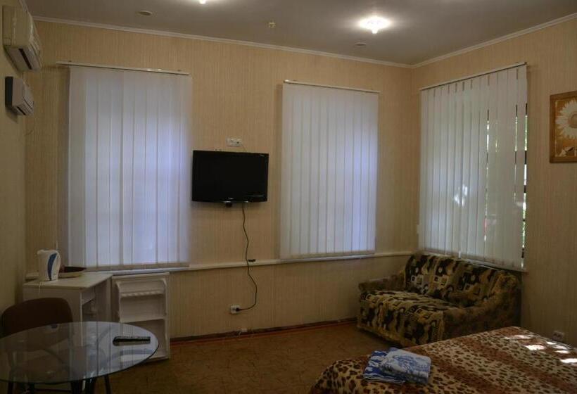 Hotel Na Admirala Makarova