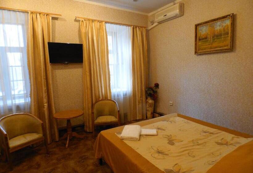 Hotel Na Admirala Makarova