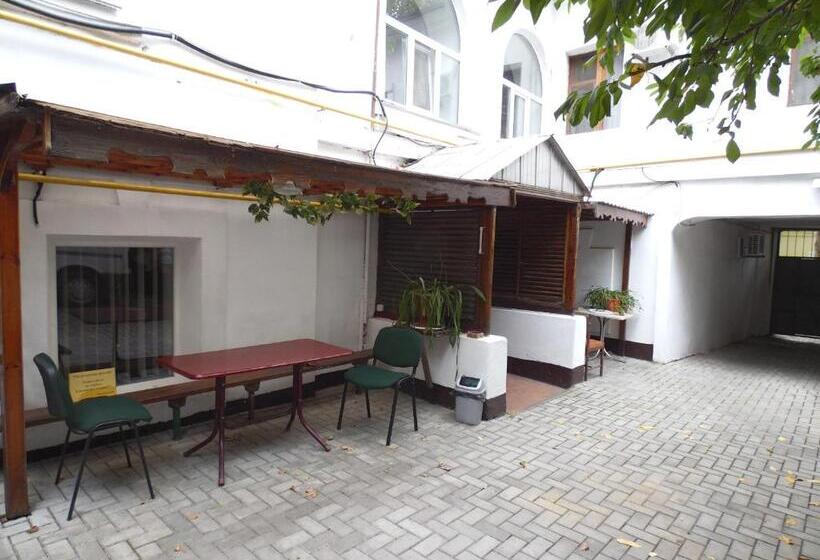 Hotel Na Admirala Makarova