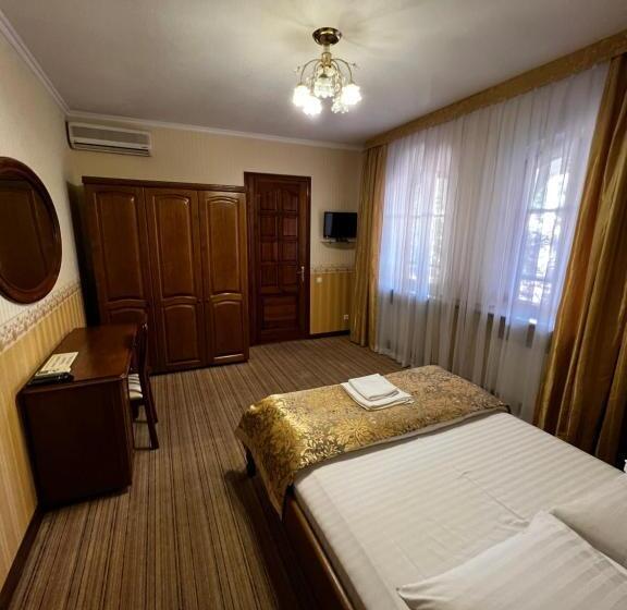 ホテル Zolotoy Fazan