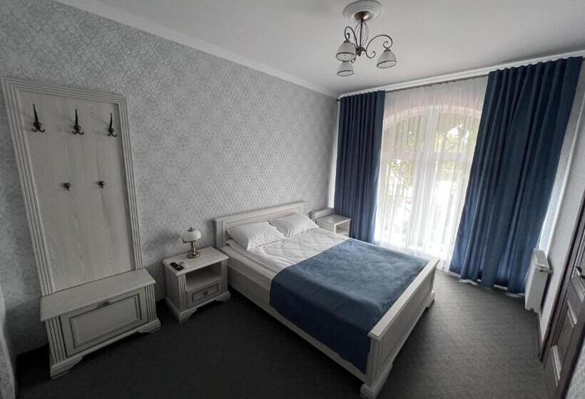 ホテル Zolotoy Fazan