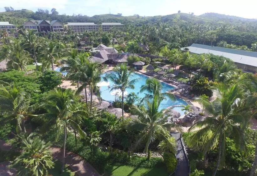 Outrigger Fiji Beach Resort