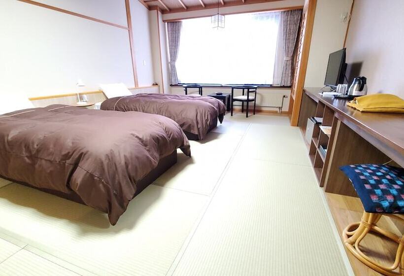 旅館 蔵王温泉 岩清水料理の宿 季の里