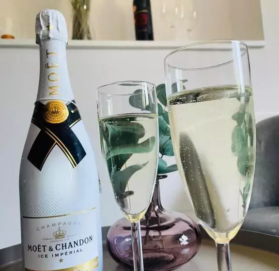 Aamiaismajoitus (B&B) Bea S Room