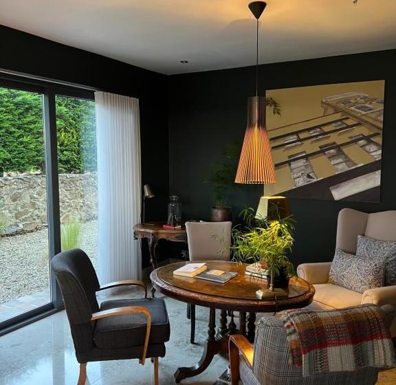 مبيت وإفطار Darkley Lodge Lakeview Spa