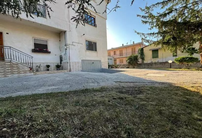 Aamiaismajoitus (B&B) Domus Teresae