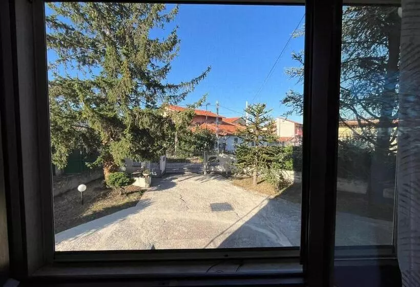 Aamiaismajoitus (B&B) Domus Teresae