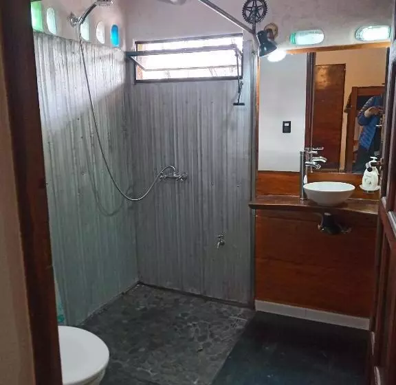 El Kincho Hostel Bike