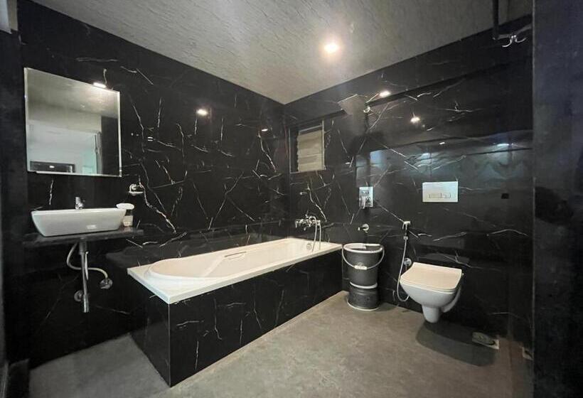 ホテル Arsh Executive Inn