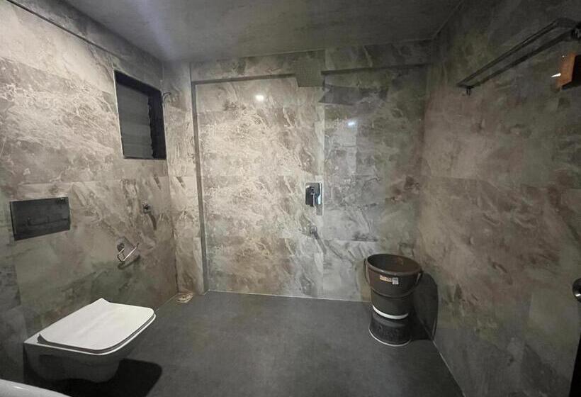 ホテル Arsh Executive Inn