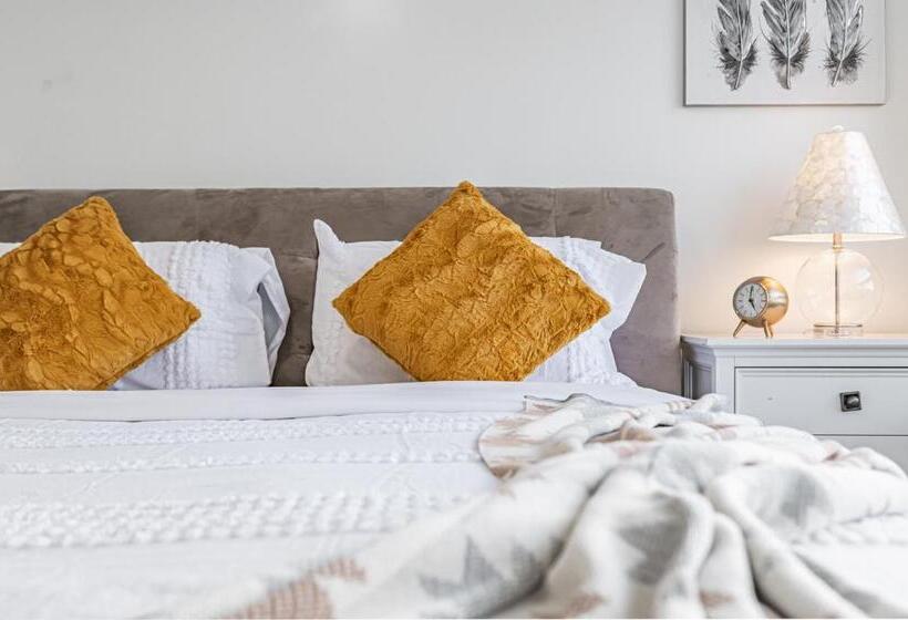 호텔 Luxuriours 2br 2wr Apartment