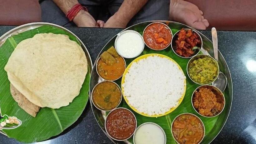 Hotel a Capsule Selvi Residency