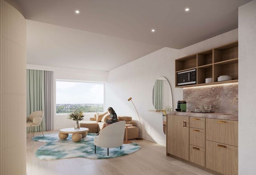 هتل Mövenpick Brussels Airport