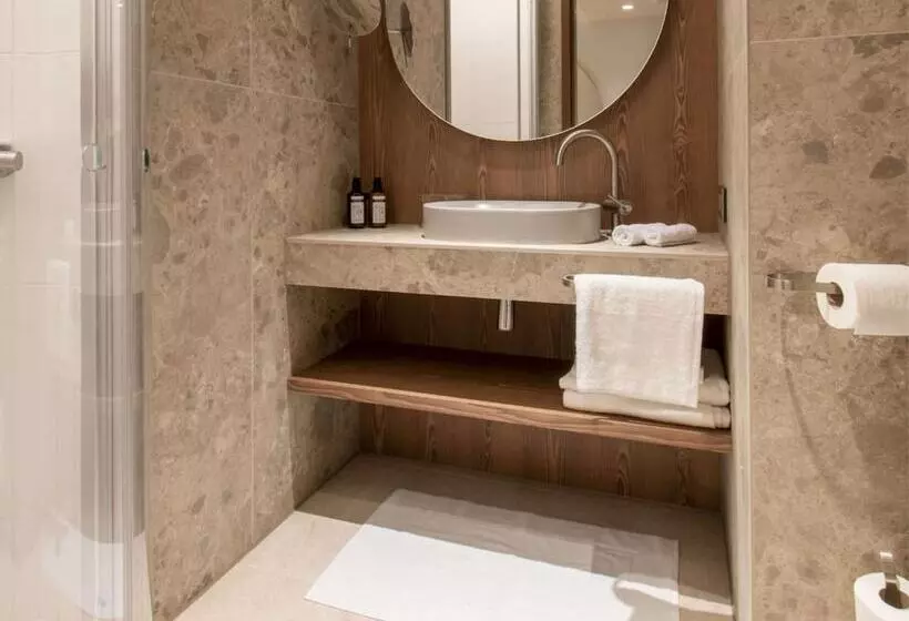 Hotelli Mövenpick Brussels Airport