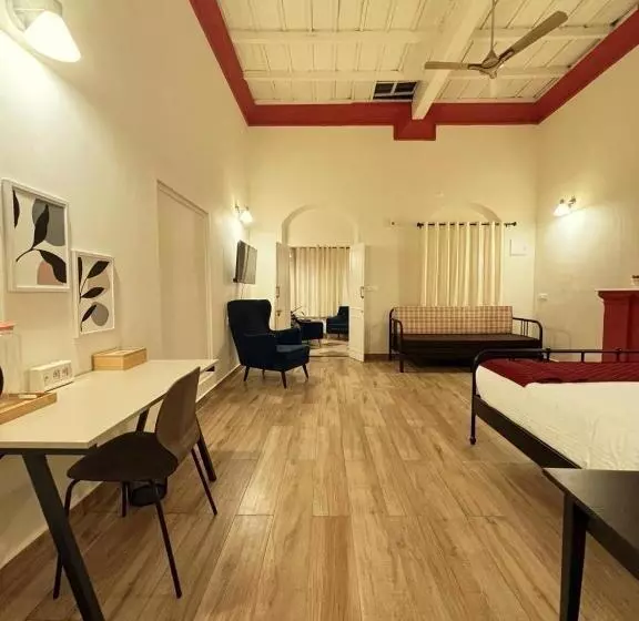 ホテル North Avenue Suites