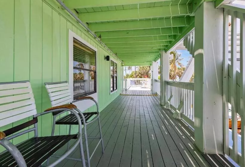 Hotelli Oceanfront Inn, Partial Ocean View, King Bed, #7