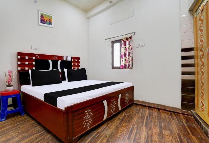 בית מלון כפרי Oyo Akbarpur Inn