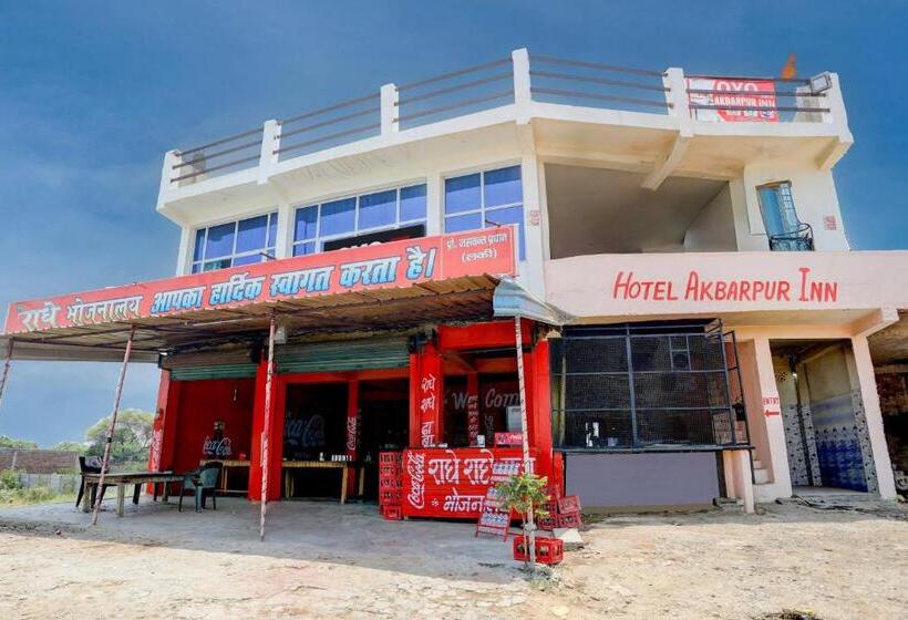 בית מלון כפרי Oyo Akbarpur Inn