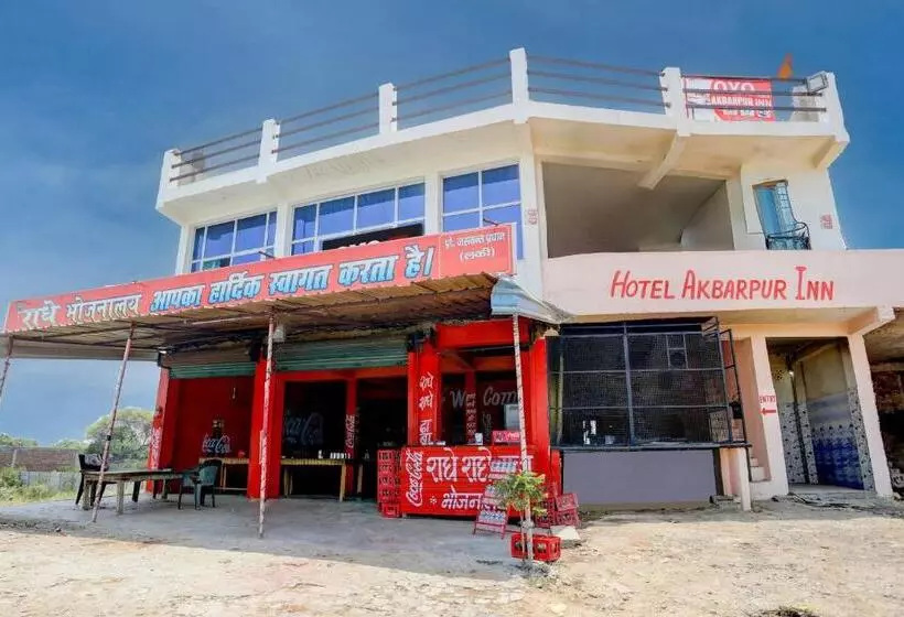 ホテル Oyo Akbarpur Inn
