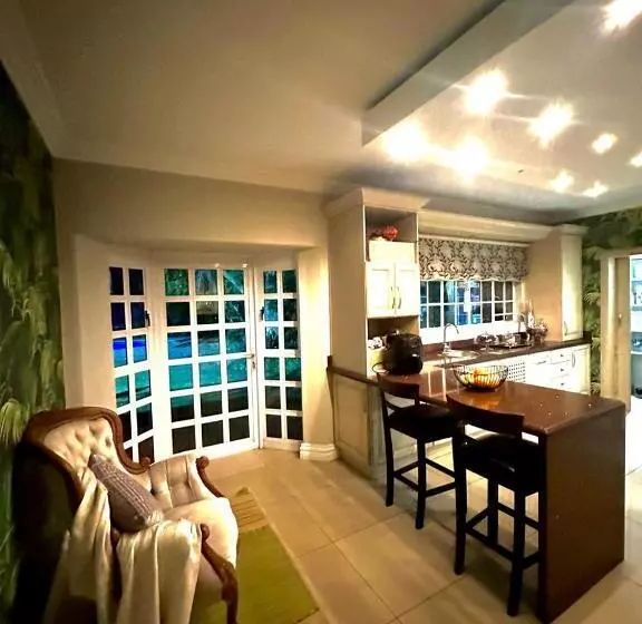 ペンション Cherry Nest At Madeliefie