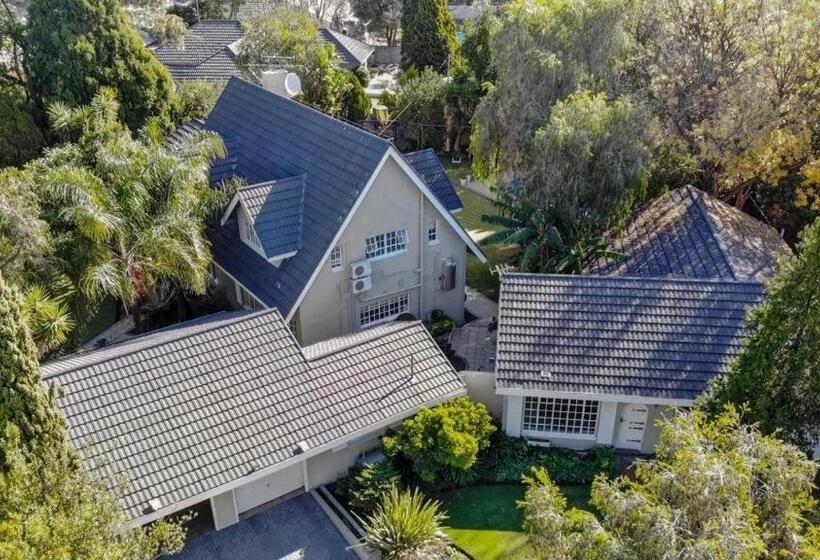 ペンション Cherry Nest At Madeliefie