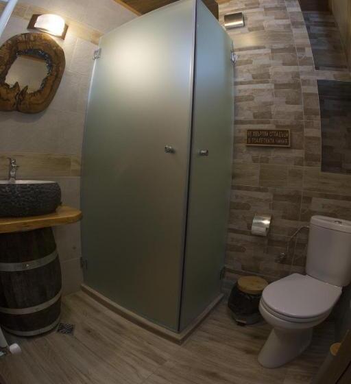 ペンション Chateau Erkech Triple Room