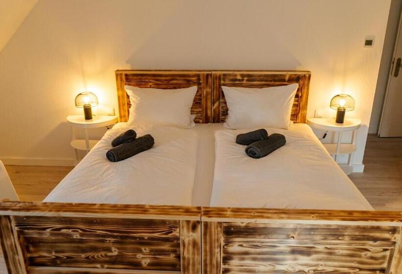 بنسيون Chez Julie