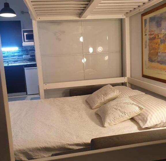 Пансион Loft With Total Privacy