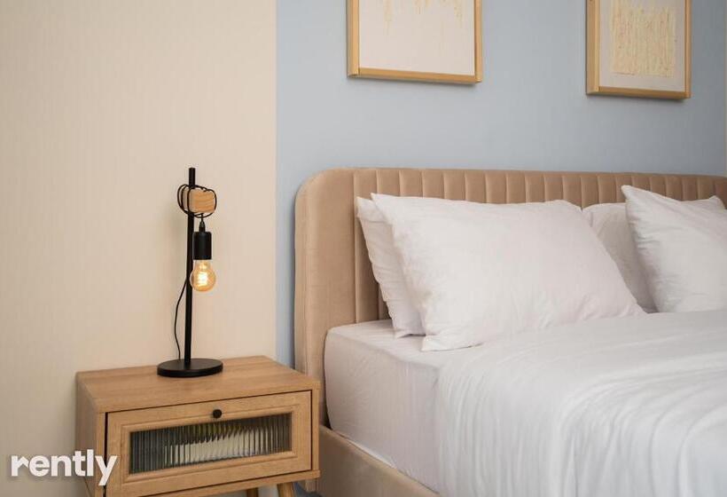 Sea Side Lagoon Apartment   By Rently