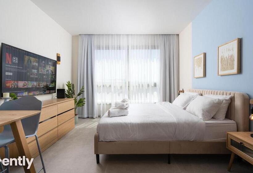 Sea Side Lagoon Apartment   By Rently