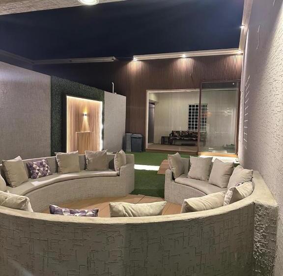 شاليهات الريف بلس الفندقية