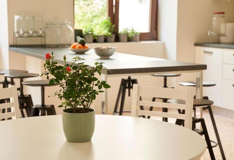 Schronisko Hub Portanova