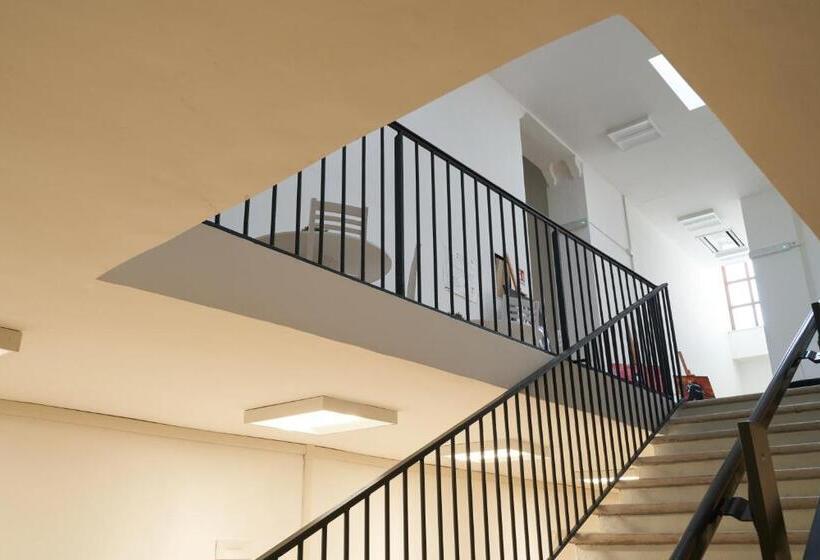 Schronisko Hub Portanova