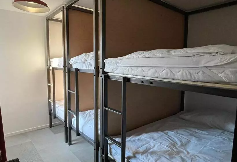 Izy Stay Hostel Coworking Nomads