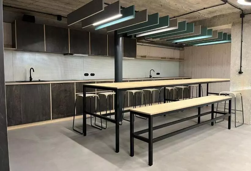 Izy Stay Hostel Coworking Nomads