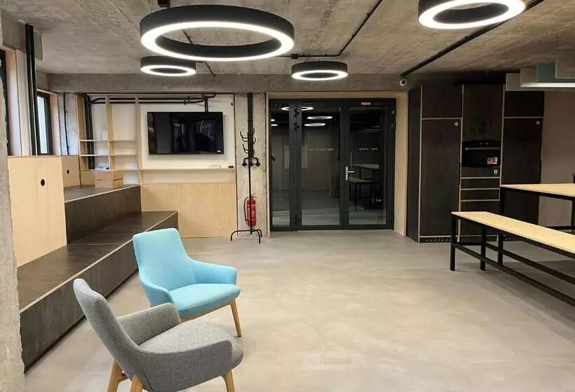 Izy Stay Hostel Coworking Nomads