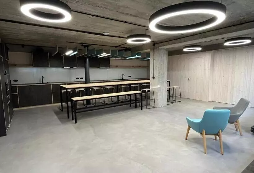 Izy Stay Hostel Coworking Nomads