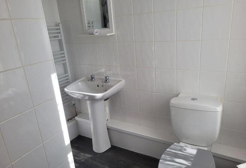 Retkeilymaja The Shipwright Inn