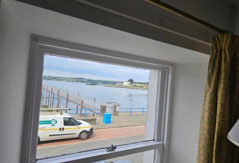 Retkeilymaja The Shipwright Inn