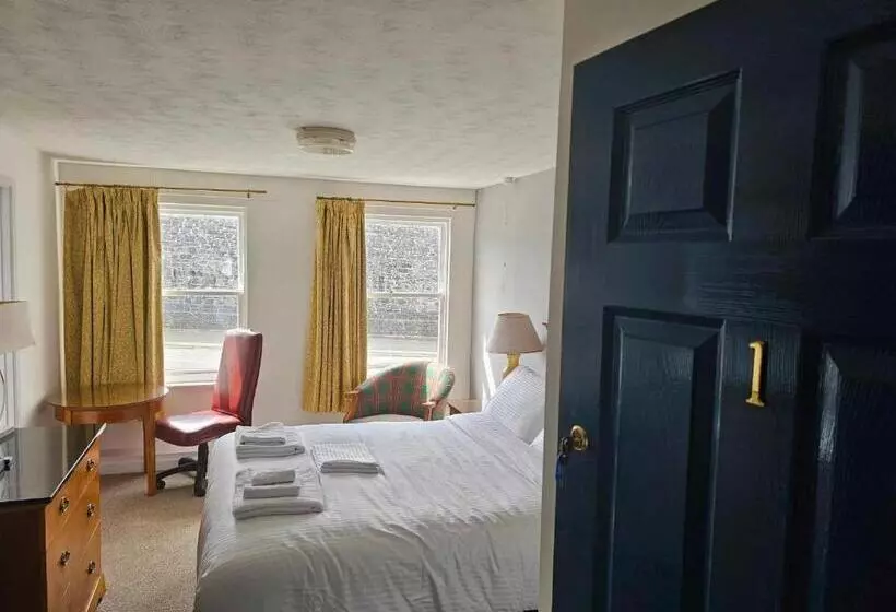 Retkeilymaja The Shipwright Inn